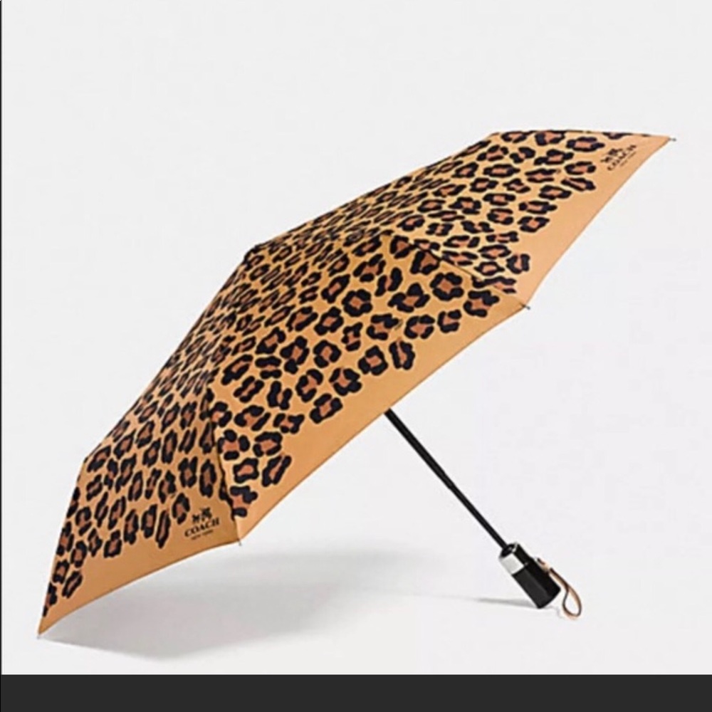 NWT Coach full size wild animal print umbrella